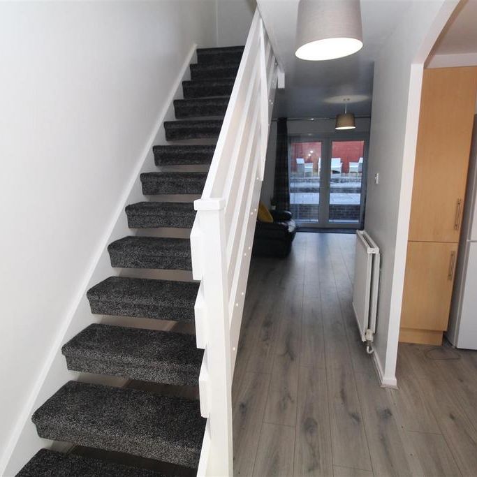 2 bedroom house to rent - Photo 1