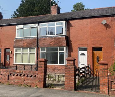 Dogford Road, Royton - Photo 6