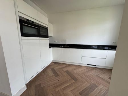 Te huur: Appartement Milletstraat 40 3 in Amsterdam - Photo 2