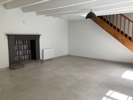 Location Maison 3 pièces 65 m2 à Forges-de-Lanouée - Photo 2