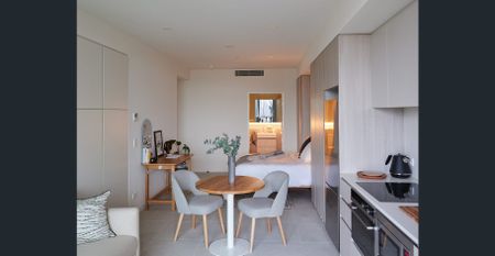 Live life to the fullest with wellbeing, work and entertainment amenities | Furnished - Photo 5