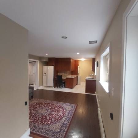 2 bedroom in a cozy quiet neighborhood Coquitlam Eagle Mountain Area. - Photo 4