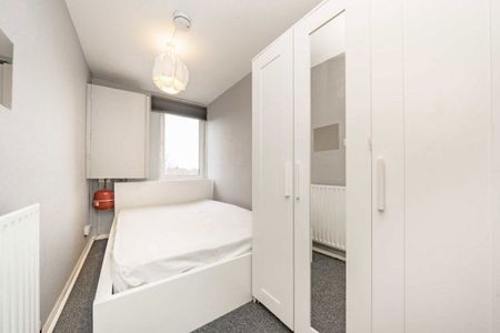 Hitchin Square, Bow, E3 - Photo 5