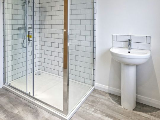 Semi-detached house to rent on - Photo 1