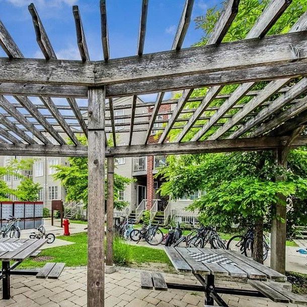 For Lease - 393 Beechgrove Drive Unit# 73, Toronto, Ontario - Photo 1