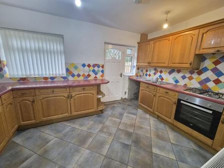 3 bedroom terraced house to rent - Photo 5