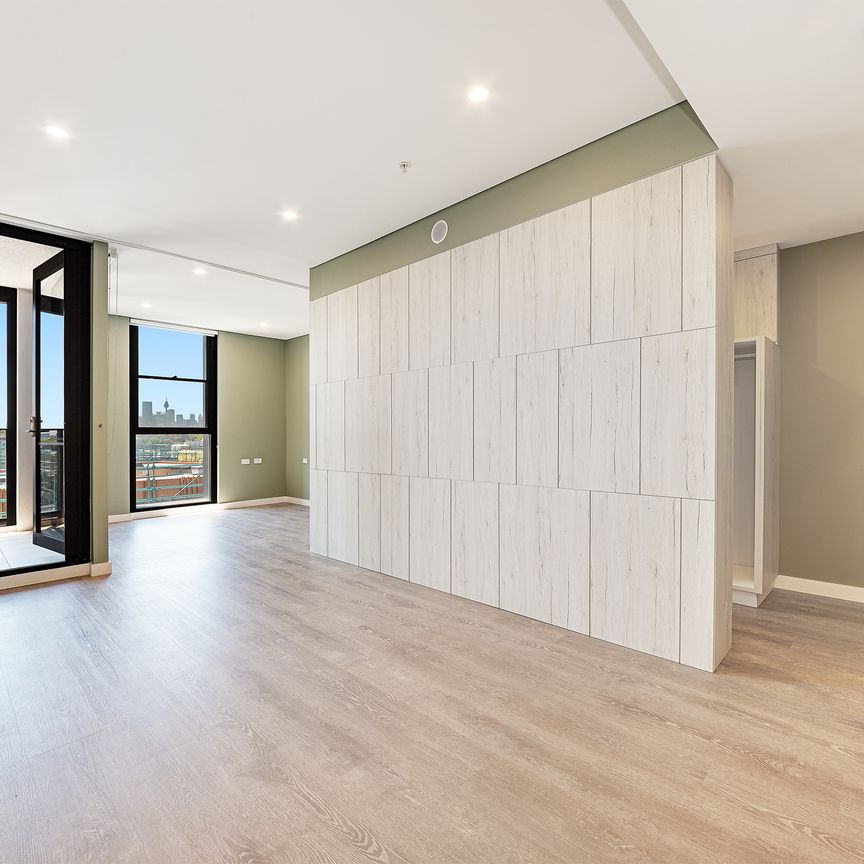 1708/8 Kingsborough Way, Zetland NSW 2017 - Apartment For Rent | Domain - Photo 1