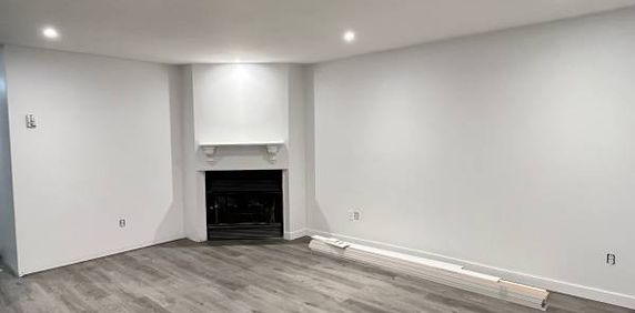 4 1/2 Renovated West Island Pierrefond / Kirkland - Photo 2