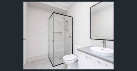 BRAND NEW HOME - IDEAL LOCATION - Photo 4