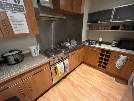 Room in a Shared Flat, Lawrence House, EC1V - Photo 3