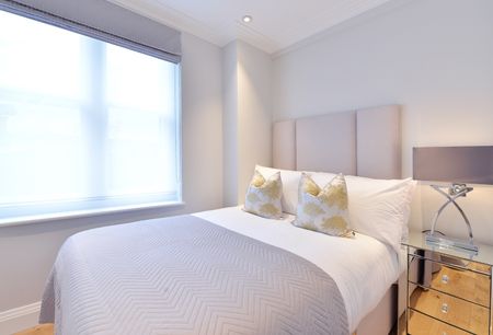 1 Bed Flat, Hill Street, W1J - Photo 5