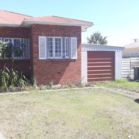 Lovely living in May - Photo 4