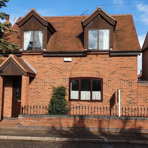 3 bedroom detached house to rent - Photo 1