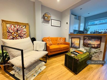 2 bedroom terraced house to rent - Photo 3