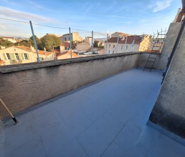 Location Appartement 2 pièces 47m² MARSEILLE 4ème - Photo 4
