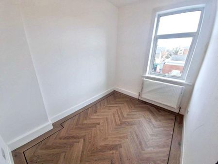 Regent Road, Gosforth, Newcastle upon Tyne, Tyne and Wear, NE3 1ED - Photo 4