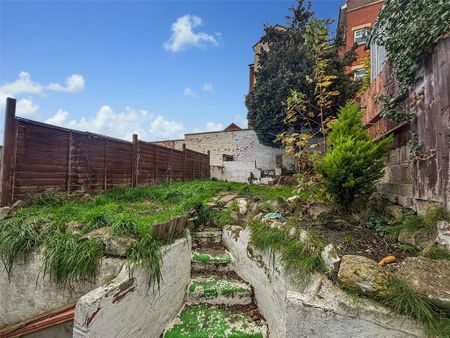 2 bedroom terraced house to rent - Photo 5