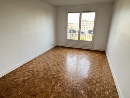 Location Appartement 4 pièces 69m² PARIS 15ème - Photo 2