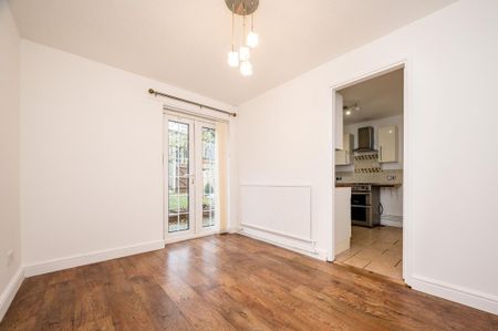 3 bedroom semi-detached house to rent - Photo 2