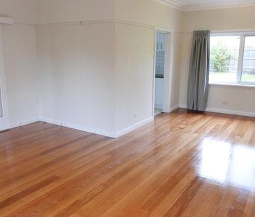 39 Vears Rd., Glen Iris, Vic 3146 - Photo 2