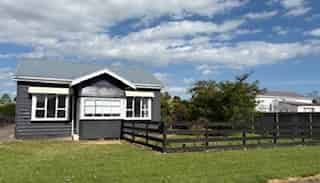 3 BEDROOM - WOODVILLE - Photo 5