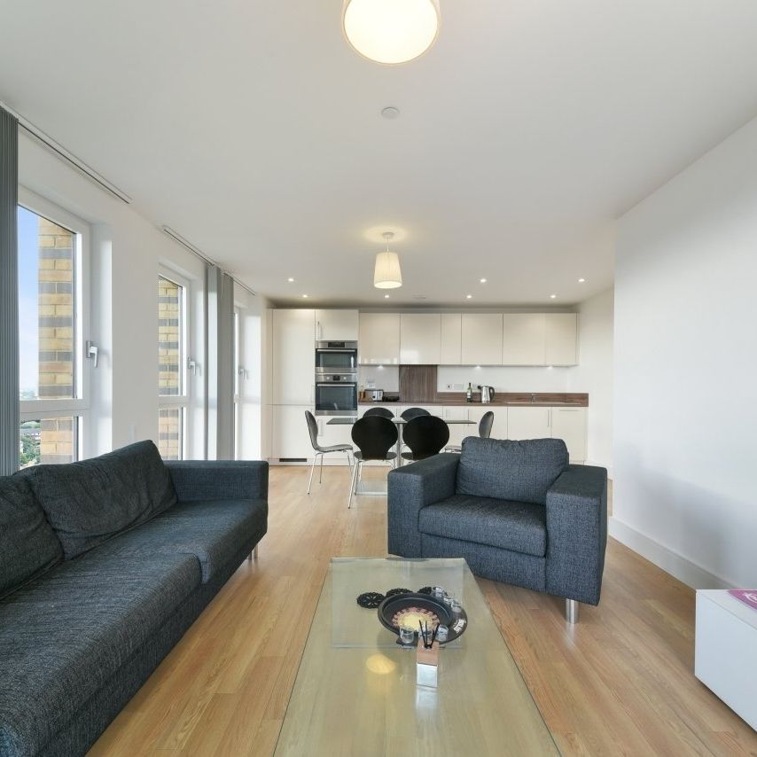 3 Bed Flat, Ivy Point, E3 - Photo 1