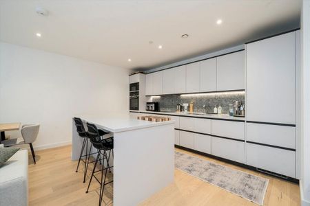 3 bedroom flat to rent - Photo 5