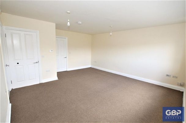 3 bedroom maisonette to rent - Photo 1