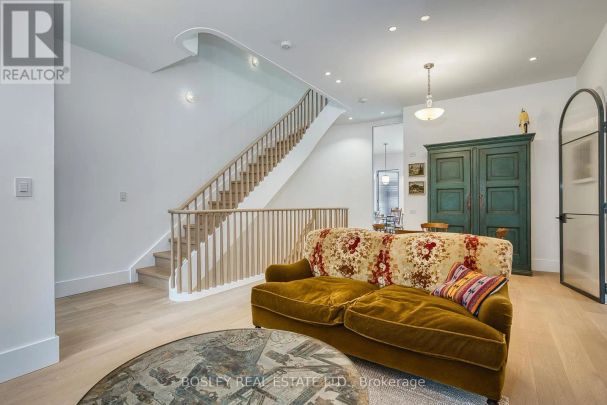 34 BEACONSFIELD AVENUE - Photo 1