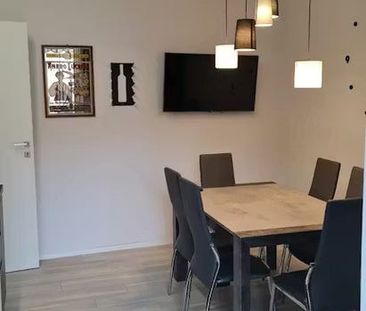 Via Giacomo Matteotti, Bologna, Emilia-Romagna 40129 - Photo 3