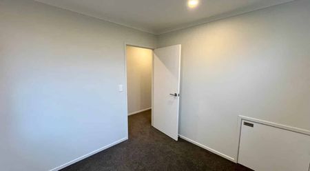 Modern Comfort Multiple Outdoor Spaces Great Location! - Photo 4