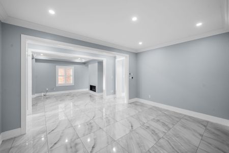 For Lease - 35 Tyndall Drive, Bradford West Gwillimbury, Ontario - Photo 4