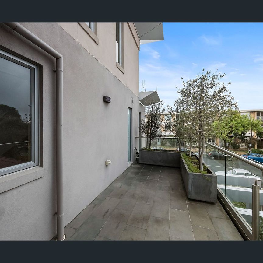 2B Sutherland Road, Armadale, Vic 3143 - Photo 1