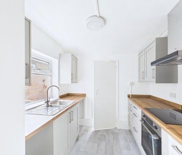 2 bedroom terraced house to rent - Photo 6