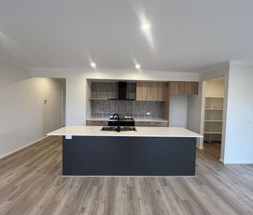 Brand-New Contemporary Living - Right Here In Traralgon - Photo 5