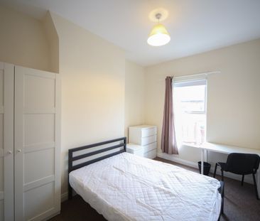 5 Bed Terraced House, Gainsborough Road, L15 - Photo 4