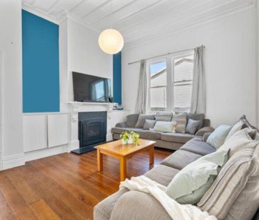 Updated three-bedroom home - Photo 1