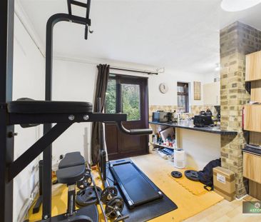 1 bedroom terraced house to rent - Photo 2