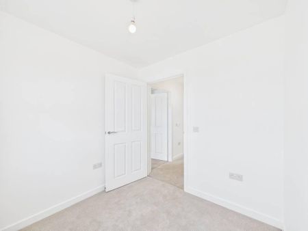 3 bedroom detached house to rent - Photo 4