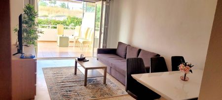 Apartamento planta baja en alquiler en Torreblanca del Sol, Fuengirola - Photo 4