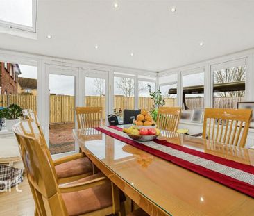 5 bedroom detached house to rent - Photo 5