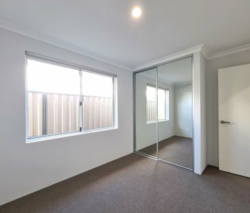 Stylish Brand New 2 Bedroom Home – Low Maintenance Living - Photo 1
