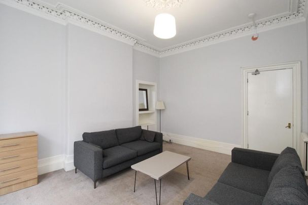 1 bedroom in a flat share to rent - Photo 1