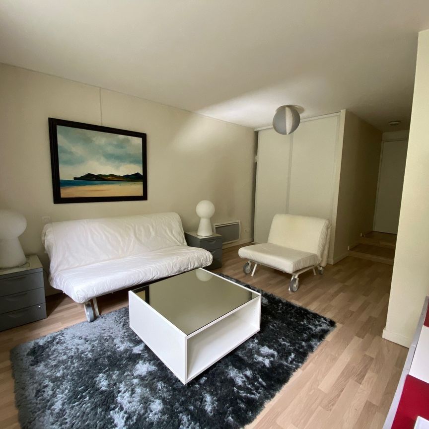 Location Appartement 1 pièce 29m² BORDEAUX 33000 - Photo 1