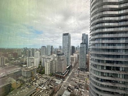For Lease - 8 Wellesley Street Unit# 4015, Toronto, Ontario - Photo 5