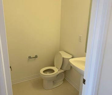 For Lease - 39 Gunnel Road, Welland, Ontario - Photo 1