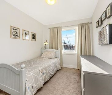 For Lease - 16 Kersey Lane, Halton Hills, Ontario - Photo 4