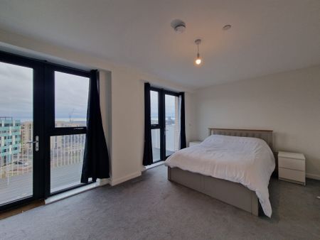 2 bed Flat in 7 Lakeside dr. Marquess House Park Royal, London, London, NW10 7GZ - Photo 5
