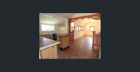 Neat & Tidy 2 Bedroom Home with Rumpus Room - Photo 3