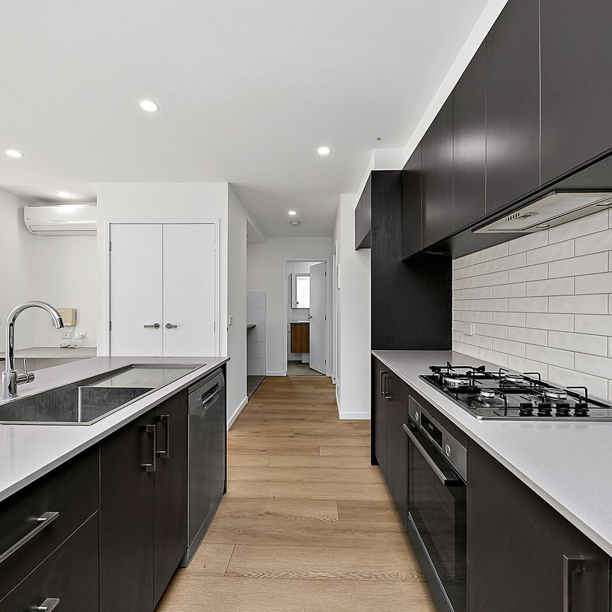 3,6/2 Howard Court, Clayton - Photo 1